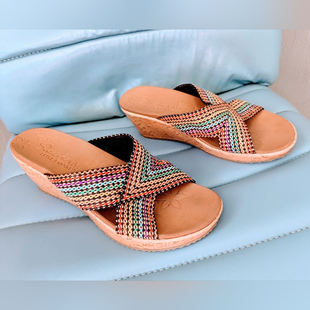 Skechers Luxe Foam Multicolor Cross Strap Slip-on Wedge